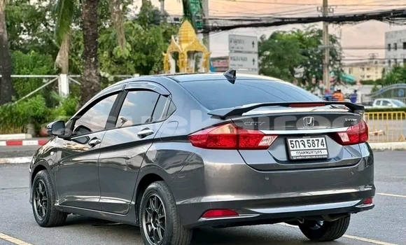 ซื้อ รถมือสอง Honda City สีดำ รถยนต์ ใน %{เมือง} ใน ชัยภูมิ