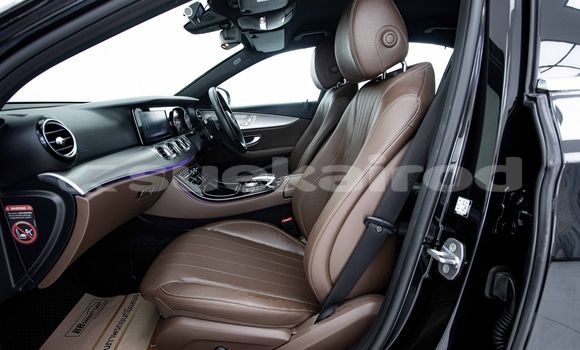ซื้อ รถมือสอง Mercedes-Benz E-Classe สีดำ รถยนต์ ใน %{เมือง} ใน กรุงเทพมหานคร ซื้อ รถมือสอง Mercedes-Benz E-Classe สีดำ รถยนต์ ใน %{เมือง} ใน กรุงเทพมหานคร