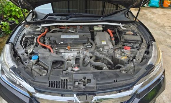 ซื้อ รถมือสอง Honda Accord อื่น ๆ รถยนต์ ใน %{เมือง} ใน กรุงเทพมหานคร