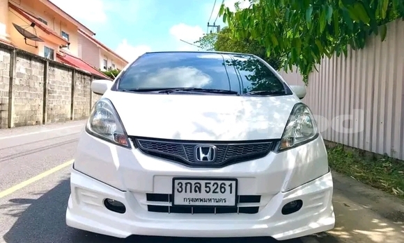 ซื้อ รถมือสอง Honda Jazz ขาว รถยนต์ ใน %{เมือง} ใน มหาสารคาม ซื้อ รถมือสอง Honda Jazz ขาว รถยนต์ ใน %{เมือง} ใน มหาสารคาม
