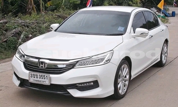 ซื้อ รถมือสอง Honda Accord ขาว รถยนต์ ใน %{เมือง} ใน ลำพูน ซื้อ รถมือสอง Honda Accord ขาว รถยนต์ ใน %{เมือง} ใน ลำพูน