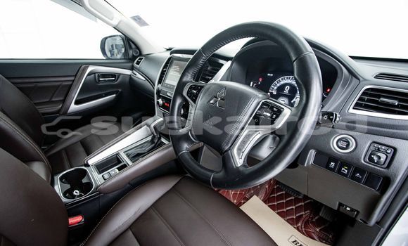 Buy Used Mitsubishi Pajero White Car in Bangkok in Bangkok Buy Used Mitsubishi Pajero White Car in Bangkok in Bangkok