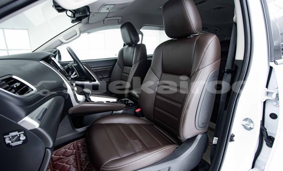 Buy Used Mitsubishi Pajero White Car in Bangkok in Bangkok Buy Used Mitsubishi Pajero White Car in Bangkok in Bangkok