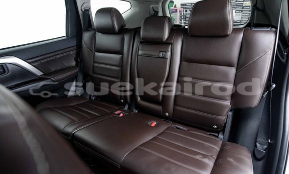 Buy Used Mitsubishi Pajero White Car in Bangkok in Bangkok Buy Used Mitsubishi Pajero White Car in Bangkok in Bangkok