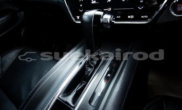 Buy Used Honda HR-V White Car in Bangkok in Bangkok Buy Used Honda HR-V White Car in Bangkok in Bangkok