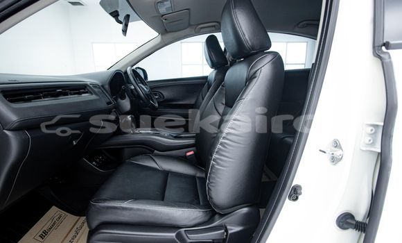 Buy Used Honda HR-V White Car in Bangkok in Bangkok Buy Used Honda HR-V White Car in Bangkok in Bangkok