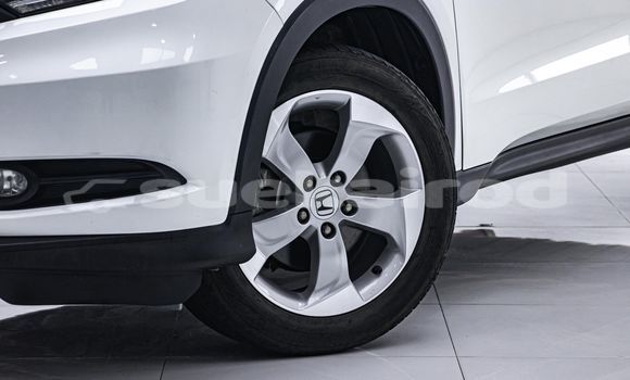 Buy Used Honda HR-V White Car in Bangkok in Bangkok Buy Used Honda HR-V White Car in Bangkok in Bangkok