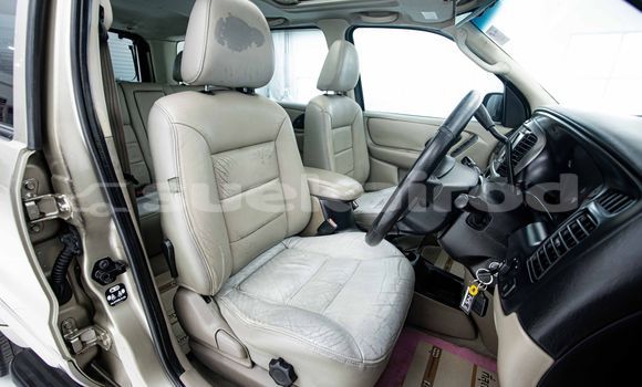 ซื้อ รถมือสอง Ford Escape สีน้ำตาล รถยนต์ ใน %{เมือง} ใน กรุงเทพมหานคร ซื้อ รถมือสอง Ford Escape สีน้ำตาล รถยนต์ ใน %{เมือง} ใน กรุงเทพมหานคร