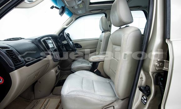 ซื้อ รถมือสอง Ford Escape สีน้ำตาล รถยนต์ ใน %{เมือง} ใน กรุงเทพมหานคร ซื้อ รถมือสอง Ford Escape สีน้ำตาล รถยนต์ ใน %{เมือง} ใน กรุงเทพมหานคร