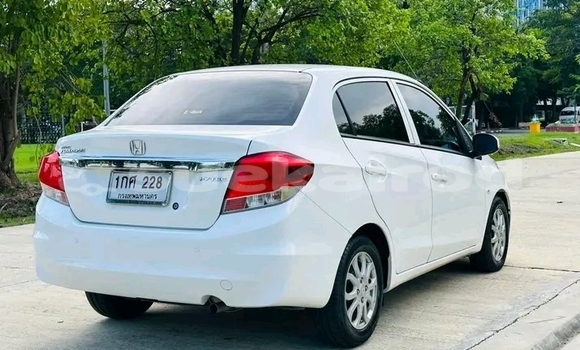 ซื้อ รถมือสอง Honda Brio ขาว รถยนต์ ใน %{เมือง} ใน ชัยนาท ซื้อ รถมือสอง Honda Brio ขาว รถยนต์ ใน %{เมือง} ใน ชัยนาท