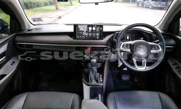 ซื้อ รถมือสอง Toyota Yaris สีดำ รถยนต์ ใน %{เมือง} ใน บึงกาฬ