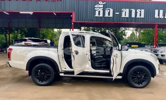 ซื้อ รถมือสอง Isuzu D–MAX ขาว รถยนต์ ใน %{เมือง} ใน ฉะเชิงเทรา ซื้อ รถมือสอง Isuzu D–MAX ขาว รถยนต์ ใน %{เมือง} ใน ฉะเชิงเทรา