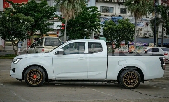 ซื้อ รถมือสอง Isuzu D-Max ขาว รถยนต์ ใน %{เมือง} ใน ชัยนาท ซื้อ รถมือสอง Isuzu D-Max ขาว รถยนต์ ใน %{เมือง} ใน ชัยนาท