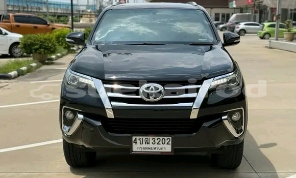 ซื้อ รถมือสอง Toyota Fortuner สีดำ รถยนต์ ใน %{เมือง} ใน ชัยนาท ซื้อ รถมือสอง Toyota Fortuner สีดำ รถยนต์ ใน %{เมือง} ใน ชัยนาท