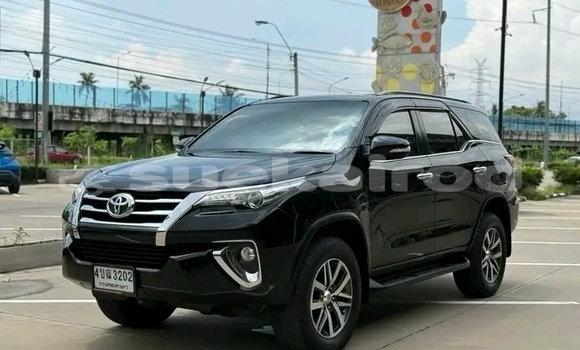ซื้อ รถมือสอง Toyota Fortuner สีดำ รถยนต์ ใน %{เมือง} ใน ชัยนาท ซื้อ รถมือสอง Toyota Fortuner สีดำ รถยนต์ ใน %{เมือง} ใน ชัยนาท