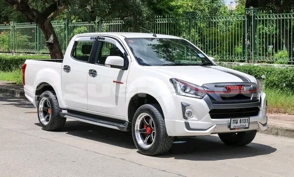 Buy Used Isuzu D–MAX White Car in Chai Nat in Chai Nat Buy Used Isuzu D–MAX White Car in Chai Nat in Chai Nat