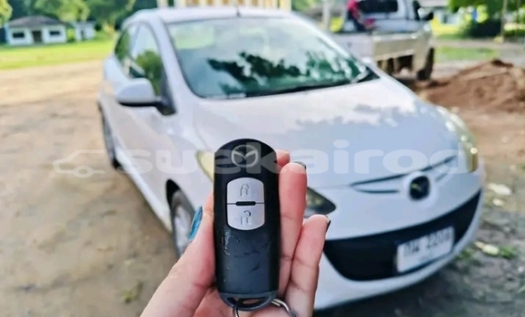 Buy Used Mazda 2 White Car in Kamphaeng Phet in Kamphaeng Phet Buy Used Mazda 2 White Car in Kamphaeng Phet in Kamphaeng Phet