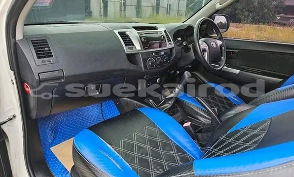 ซื้อ รถมือสอง Toyota Vigo ขาว รถยนต์ ใน %{เมือง} ใน ฉะเชิงเทรา