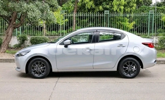 ซื้อ รถมือสอง Mazda 2 อื่น ๆ รถยนต์ ใน %{เมือง} ใน กาฬสินธุ์