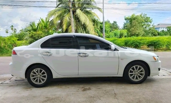 ซื้อ รถมือสอง Mitsubishi Lancer ขาว รถยนต์ ใน %{เมือง} ใน บึงกาฬ