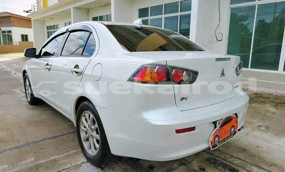 Buy Used Mitsubishi Lancer White Car in Buogkan in Buogkan Buy Used Mitsubishi Lancer White Car in Buogkan in Buogkan