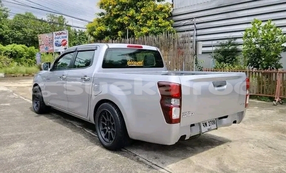 Buy Used Isuzu D–MAX White Car in Kaeng Khlo in Chaiyaphum Buy Used Isuzu D–MAX White Car in Kaeng Khlo in Chaiyaphum