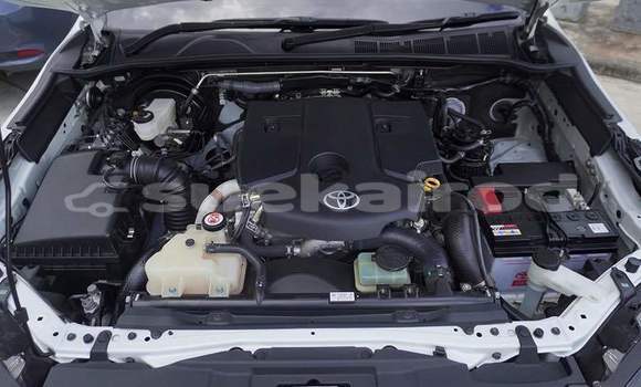 ซื้อ รถมือสอง Toyota Fortuner ขาว รถยนต์ ใน %{เมือง} ใน กรุงเทพมหานคร ซื้อ รถมือสอง Toyota Fortuner ขาว รถยนต์ ใน %{เมือง} ใน กรุงเทพมหานคร