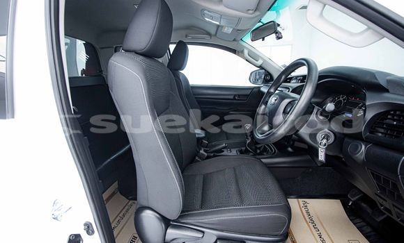 ซื้อ รถมือสอง Toyota Hiluxe Revo ขาว รถยนต์ ใน %{เมือง} ใน กรุงเทพมหานคร ซื้อ รถมือสอง Toyota Hiluxe Revo ขาว รถยนต์ ใน %{เมือง} ใน กรุงเทพมหานคร