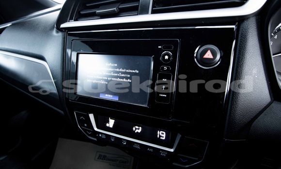 Buy Used Honda BR-V White Car in Bangkok in Bangkok Buy Used Honda BR-V White Car in Bangkok in Bangkok