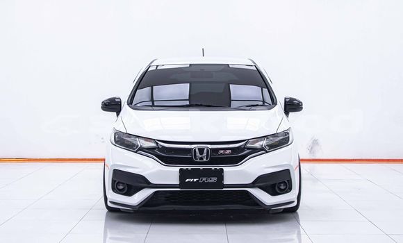 Buy Used Honda Jazz White Car in Bangkok in Bangkok Buy Used Honda Jazz White Car in Bangkok in Bangkok