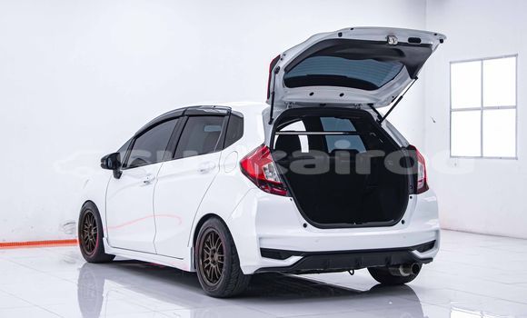 Buy Used Honda Jazz White Car in Bangkok in Bangkok Buy Used Honda Jazz White Car in Bangkok in Bangkok