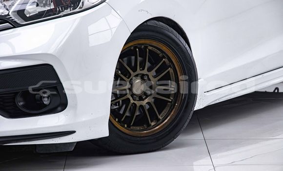 Buy Used Honda Jazz White Car in Bangkok in Bangkok Buy Used Honda Jazz White Car in Bangkok in Bangkok