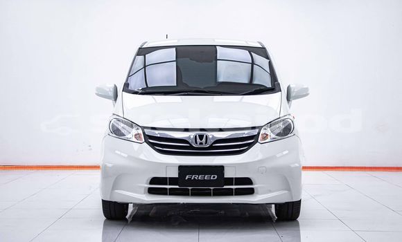 Buy Used Honda Freed White Car in Bangkok in Bangkok Buy Used Honda Freed White Car in Bangkok in Bangkok