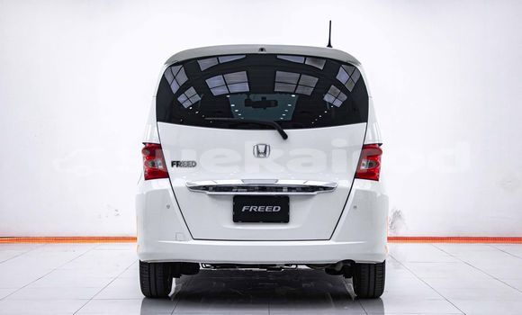 Buy Used Honda Freed White Car in Bangkok in Bangkok Buy Used Honda Freed White Car in Bangkok in Bangkok