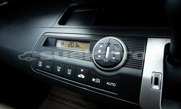 Buy Used Honda Freed White Car in Bangkok in Bangkok Buy Used Honda Freed White Car in Bangkok in Bangkok