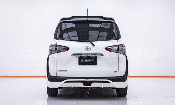 Buy Used Toyota Sienta White Car in Bangkok in Bangkok Buy Used Toyota Sienta White Car in Bangkok in Bangkok