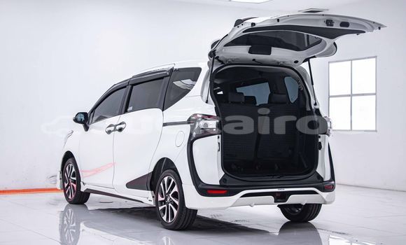 Buy Used Toyota Sienta White Car in Bangkok in Bangkok Buy Used Toyota Sienta White Car in Bangkok in Bangkok