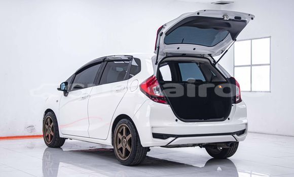 Buy Used Honda Jazz White Car in Bangkok in Bangkok Buy Used Honda Jazz White Car in Bangkok in Bangkok