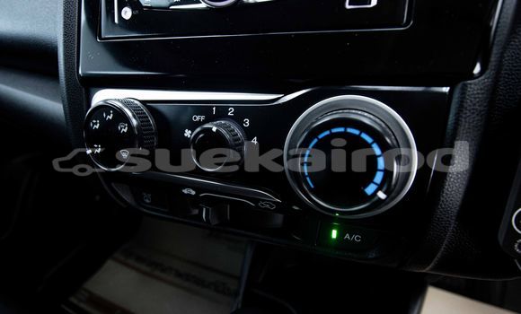 Buy Used Honda Jazz White Car in Bangkok in Bangkok Buy Used Honda Jazz White Car in Bangkok in Bangkok