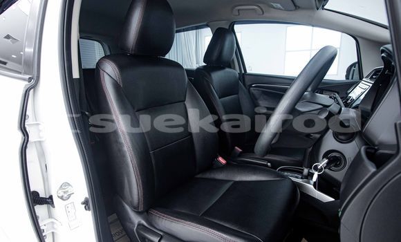 Buy Used Honda Jazz White Car in Bangkok in Bangkok Buy Used Honda Jazz White Car in Bangkok in Bangkok