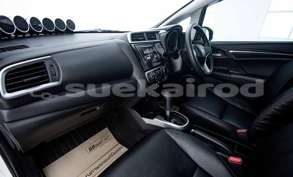 Buy Used Honda Jazz White Car in Bangkok in Bangkok Buy Used Honda Jazz White Car in Bangkok in Bangkok