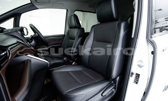 Buy Used Toyota Esquire White Car in Bangkok in Bangkok Buy Used Toyota Esquire White Car in Bangkok in Bangkok