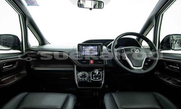 Buy Used Toyota Esquire White Car in Bangkok in Bangkok Buy Used Toyota Esquire White Car in Bangkok in Bangkok