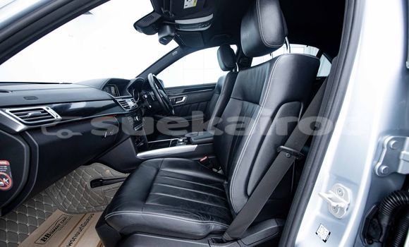 ซื้อ รถมือสอง Mercedes-Benz E-Classe อื่น ๆ รถยนต์ ใน %{เมือง} ใน กรุงเทพมหานคร ซื้อ รถมือสอง Mercedes-Benz E-Classe อื่น ๆ รถยนต์ ใน %{เมือง} ใน กรุงเทพมหานคร