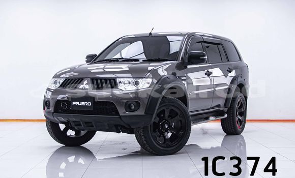 Buy Used Mitsubishi Pajero Brown Car in Bangkok in Bangkok