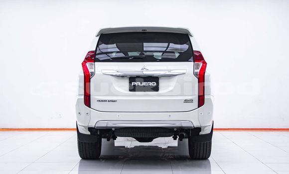 ซื้อ รถมือสอง Mitsubishi Pajero ขาว รถยนต์ ใน %{เมือง} ใน กรุงเทพมหานคร ซื้อ รถมือสอง Mitsubishi Pajero ขาว รถยนต์ ใน %{เมือง} ใน กรุงเทพมหานคร