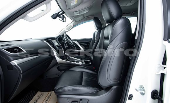 ซื้อ รถมือสอง Mitsubishi Pajero ขาว รถยนต์ ใน %{เมือง} ใน กรุงเทพมหานคร ซื้อ รถมือสอง Mitsubishi Pajero ขาว รถยนต์ ใน %{เมือง} ใน กรุงเทพมหานคร