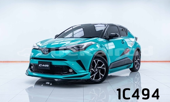 Buy Used Toyota C-HR Green Car in Bangkok in Bangkok