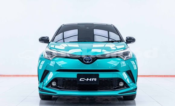 Buy Used Toyota C-HR Green Car in Bangkok in Bangkok Buy Used Toyota C-HR Green Car in Bangkok in Bangkok