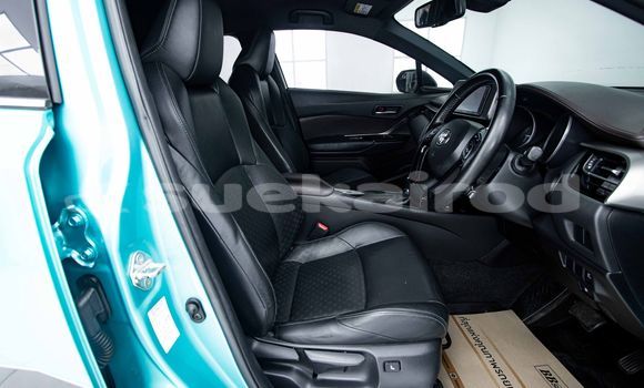 Buy Used Toyota C-HR Green Car in Bangkok in Bangkok Buy Used Toyota C-HR Green Car in Bangkok in Bangkok